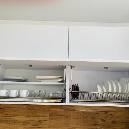 New 3 Rooms Apartment Near The Metro Station Kiev Exteriör bild