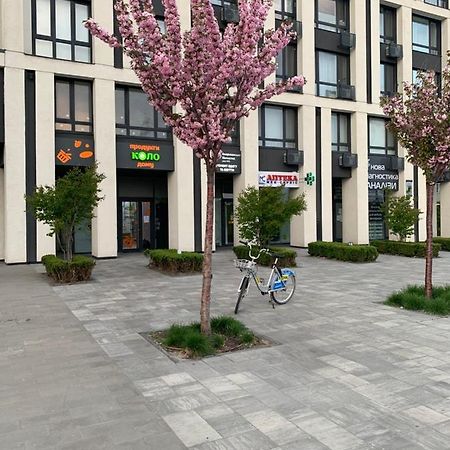 New 3 Rooms Apartment Near The Metro Station Kiev Exteriör bild
