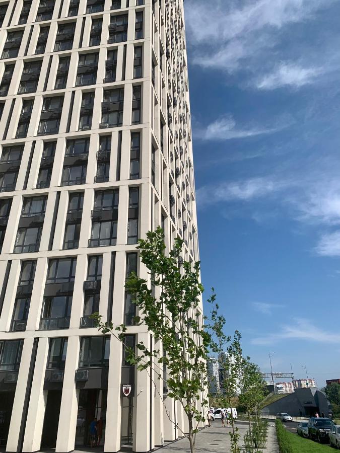 New 3 Rooms Apartment Near The Metro Station Kiev Exteriör bild