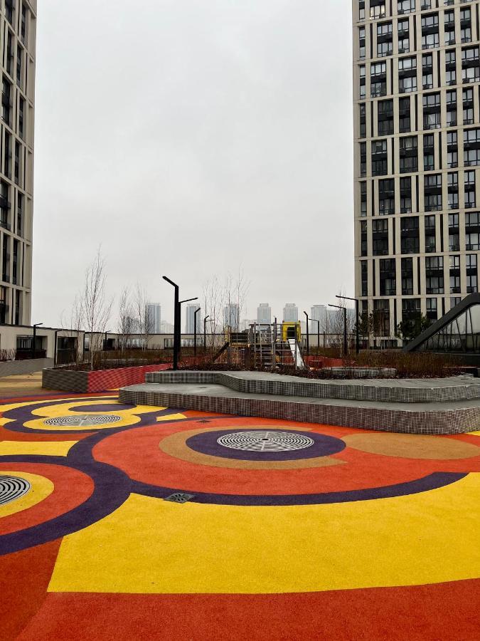 New 3 Rooms Apartment Near The Metro Station Kiev Exteriör bild